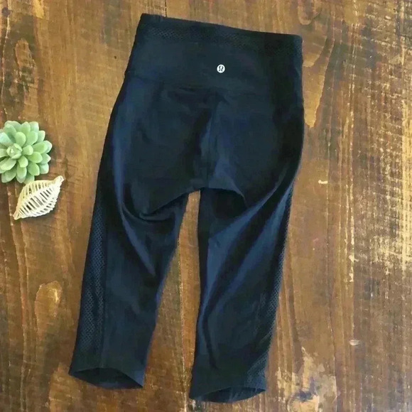 Lululemon | Black Crop Leggings with Mesh Panels - Picture 5 of 6